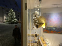 Schmuck-Galerie am Weimarer Herderplatz mit Weihnachtsmarkt
